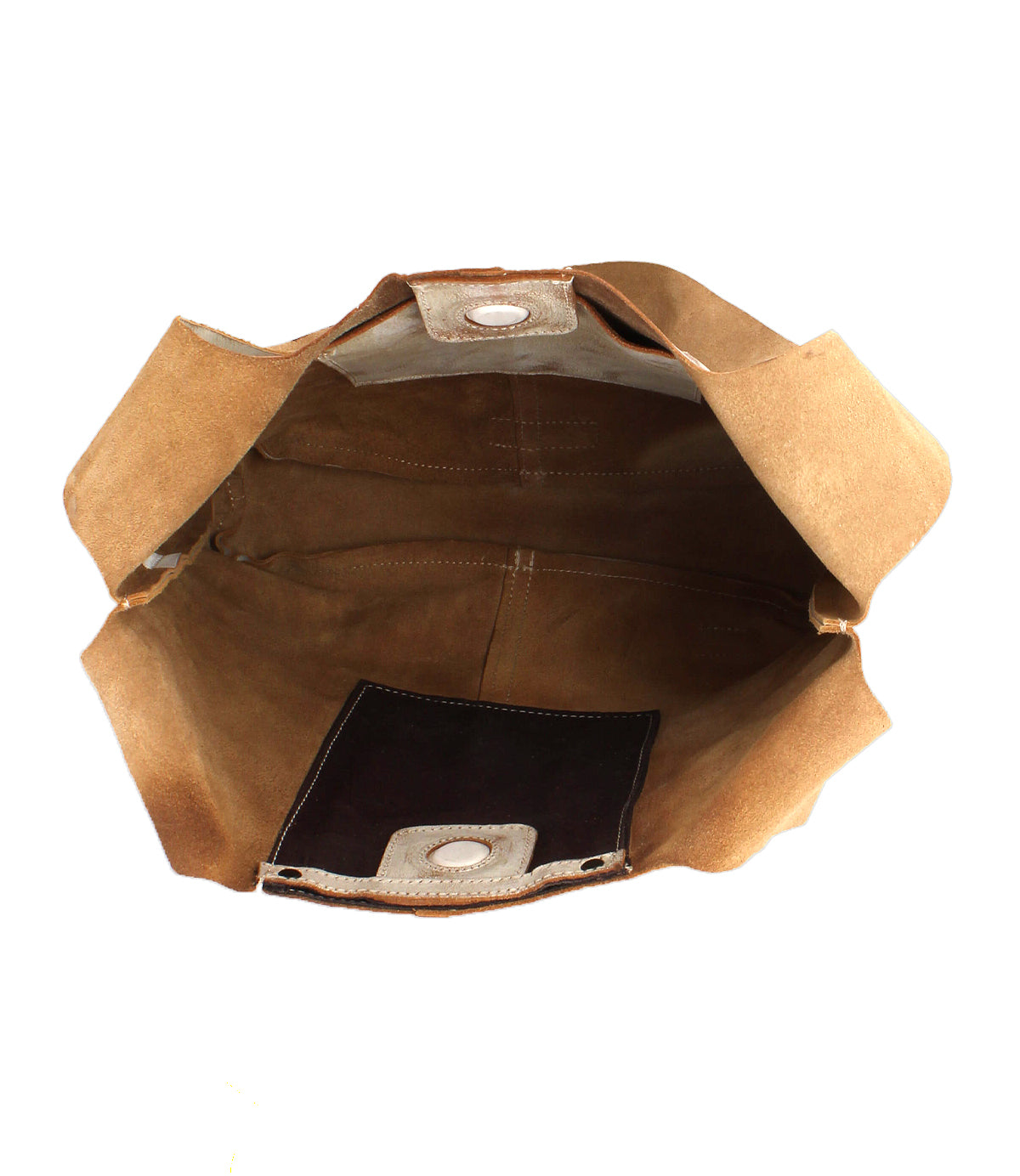 The Bed|Stü Ariel Mid is an open artisanal shoulder bag crafted in brown suede, featuring a spacious interior, a snap closure, inner pocket, and visible stitching.