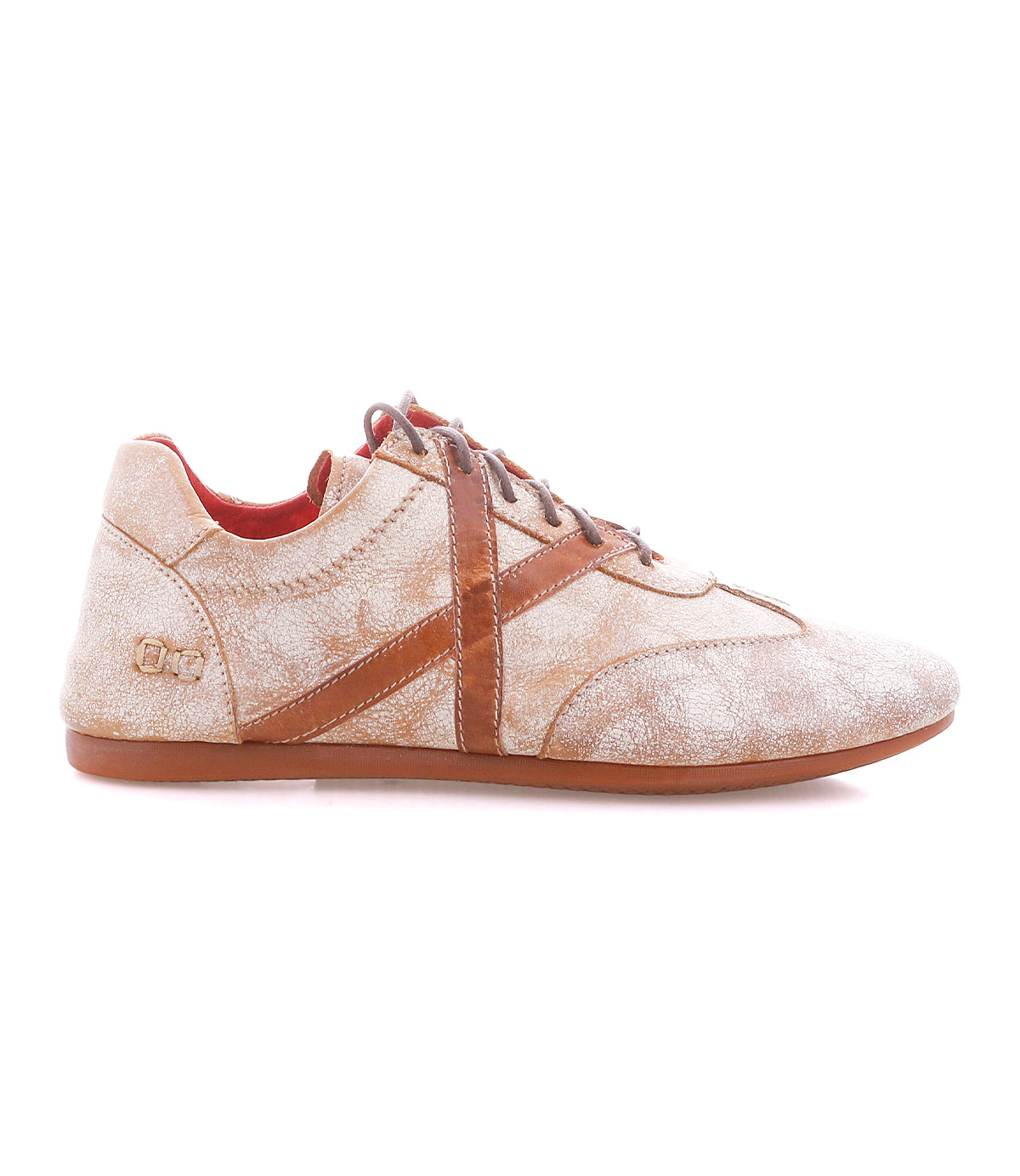 A single left-side profile of the Bed|Stü Bingo II sneaker is displayed against a white background, featuring a beige and brown leather upper with laces and an EXTRALIGHT outsole for enhanced comfort.