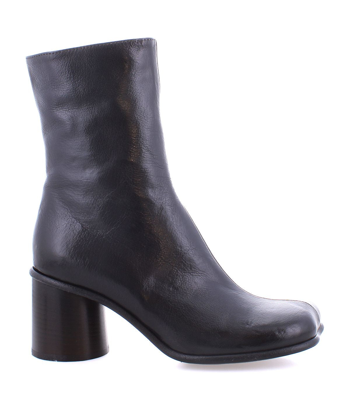 The Isodora by Bed|Stü is a black Italian leather ankle boot featuring a round toe and chunky high heel, handcrafted with Blake-stitched construction and shown in a side view against a plain white background.