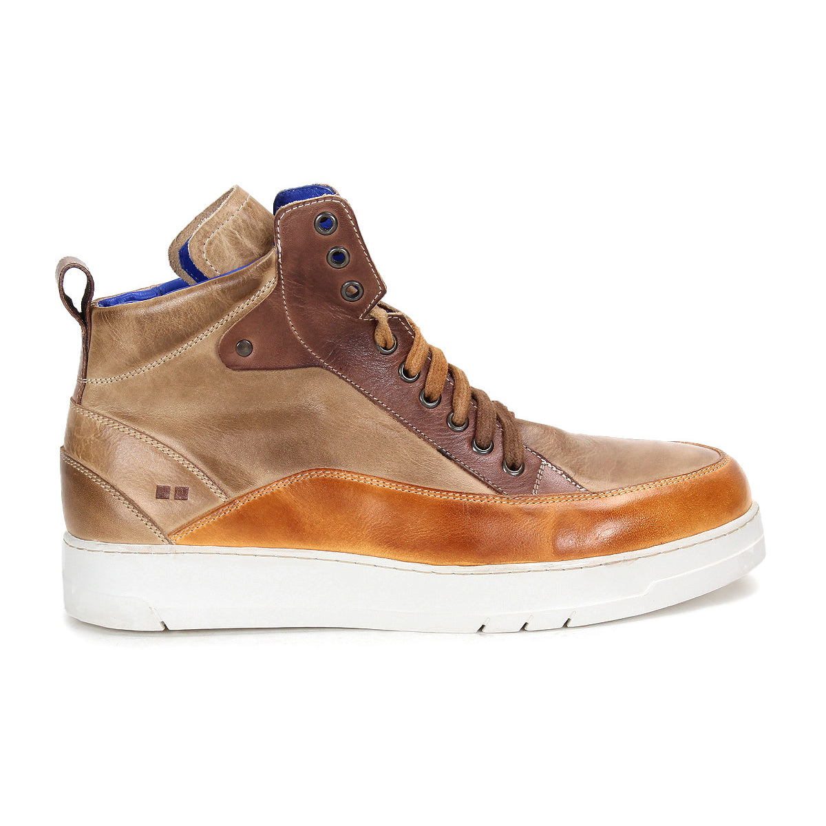 Introducing the Workbench by Bed|Stü: a men’s high-top sneaker in brown leather, highlighted by a white cushioned rubber sole, tan laces, and blue inner lining. Shown from the left-side profile, this versatile design is crafted for everyday wear.