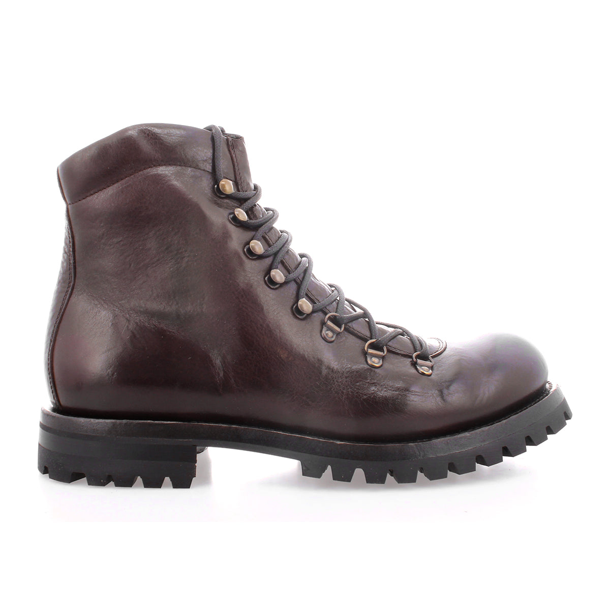 Bed|Stü Barge dark brown Italian leather combat boot with a rugged black sole, shown in profile on a white background.