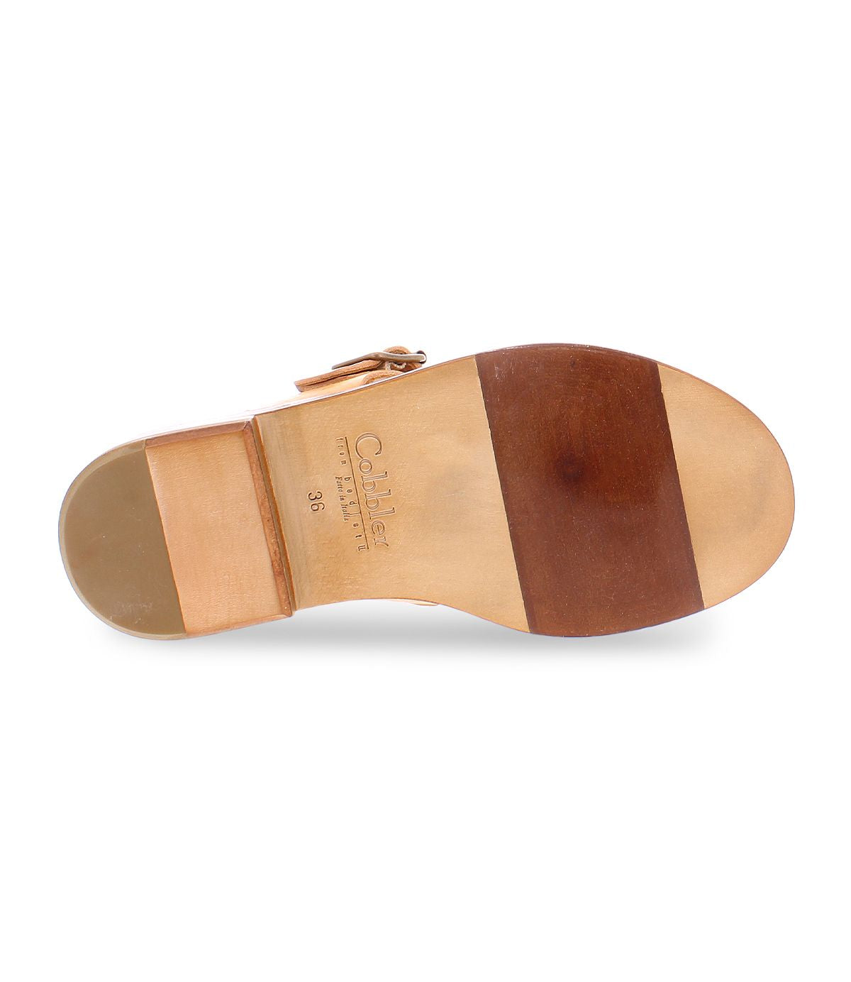 The image shows the sole of the Bed|Stü Charka shoe in tan vegetable vacchetta leather, featuring a wooden midsection, a rubber heel cap, and “Bed|Stü” branding along with size 39 stamped on the sole.