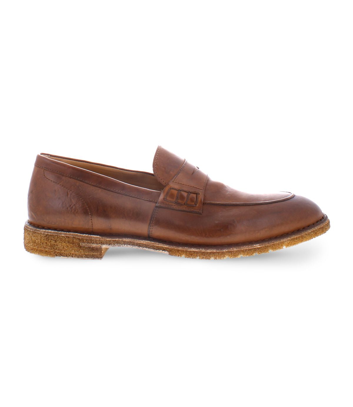 Introducing Envoy by Bed|Stü: a premium men's loafer in rich brown leather, showcasing a low heel, visible stitching, and a textured sole—elegantly displayed in side profile against a crisp white background.