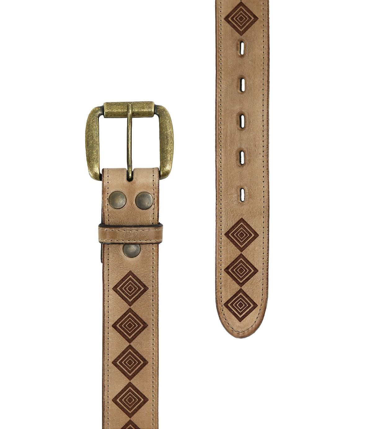 Introducing the Roam by Bed|Stü—a tan leather strap belt featuring an antique brass buckle and detailed geometric engravings along its length, capturing a hint of western artistry. Multiple adjustment holes ensure a customizable fit.