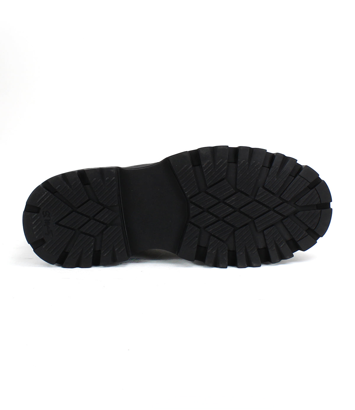 A bottom view of the Tempt by Bed|Stü reveals a black rubber sole with a pronounced, rugged tread pattern, showcased against a plain white background—making it an ideal foundation for this hybrid Chelsea boot that merges timeless elegance with the robust durability of a hiking boot.